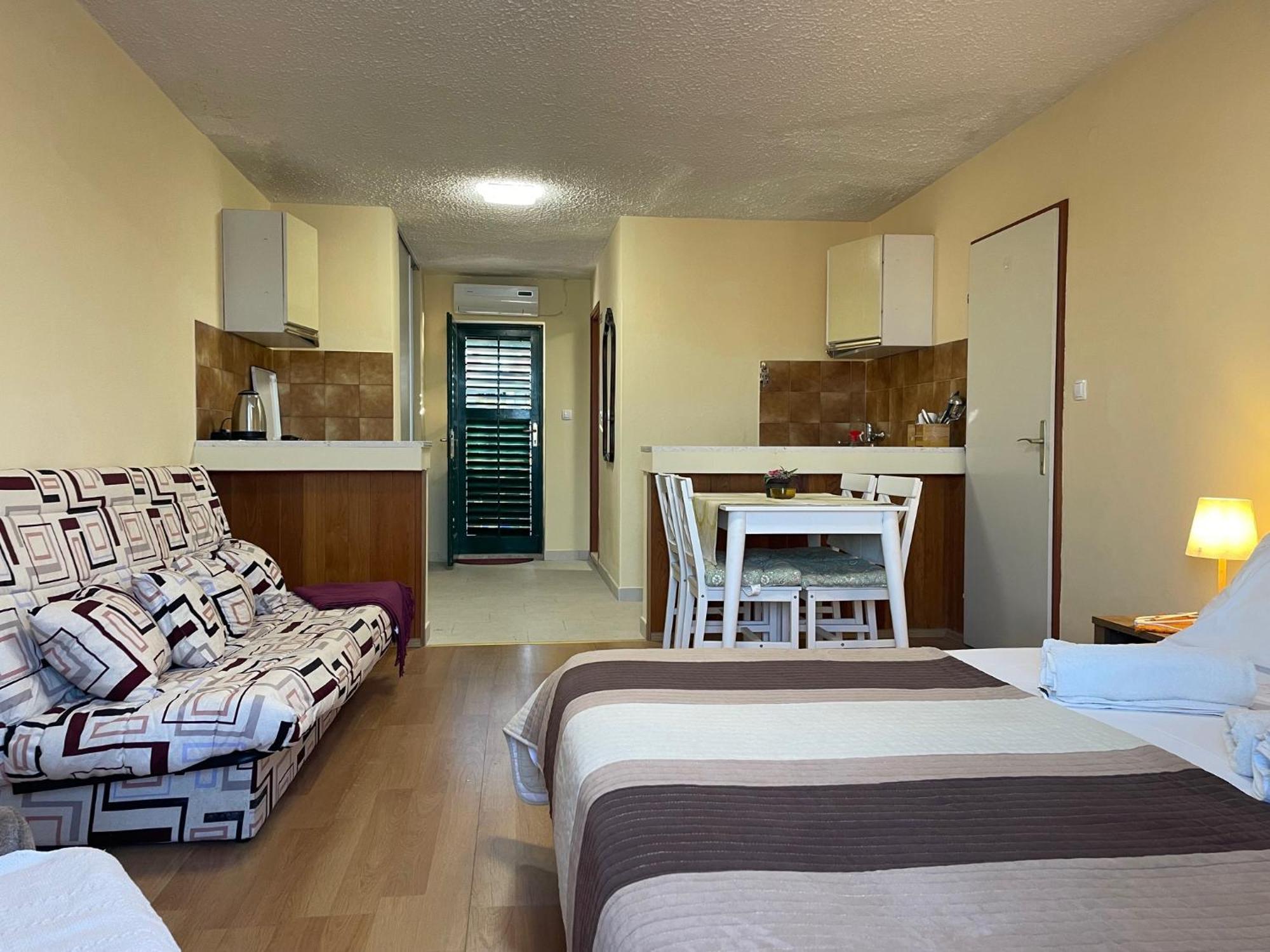 Apartments Ana By The Sea ルンバルダ エクステリア 写真