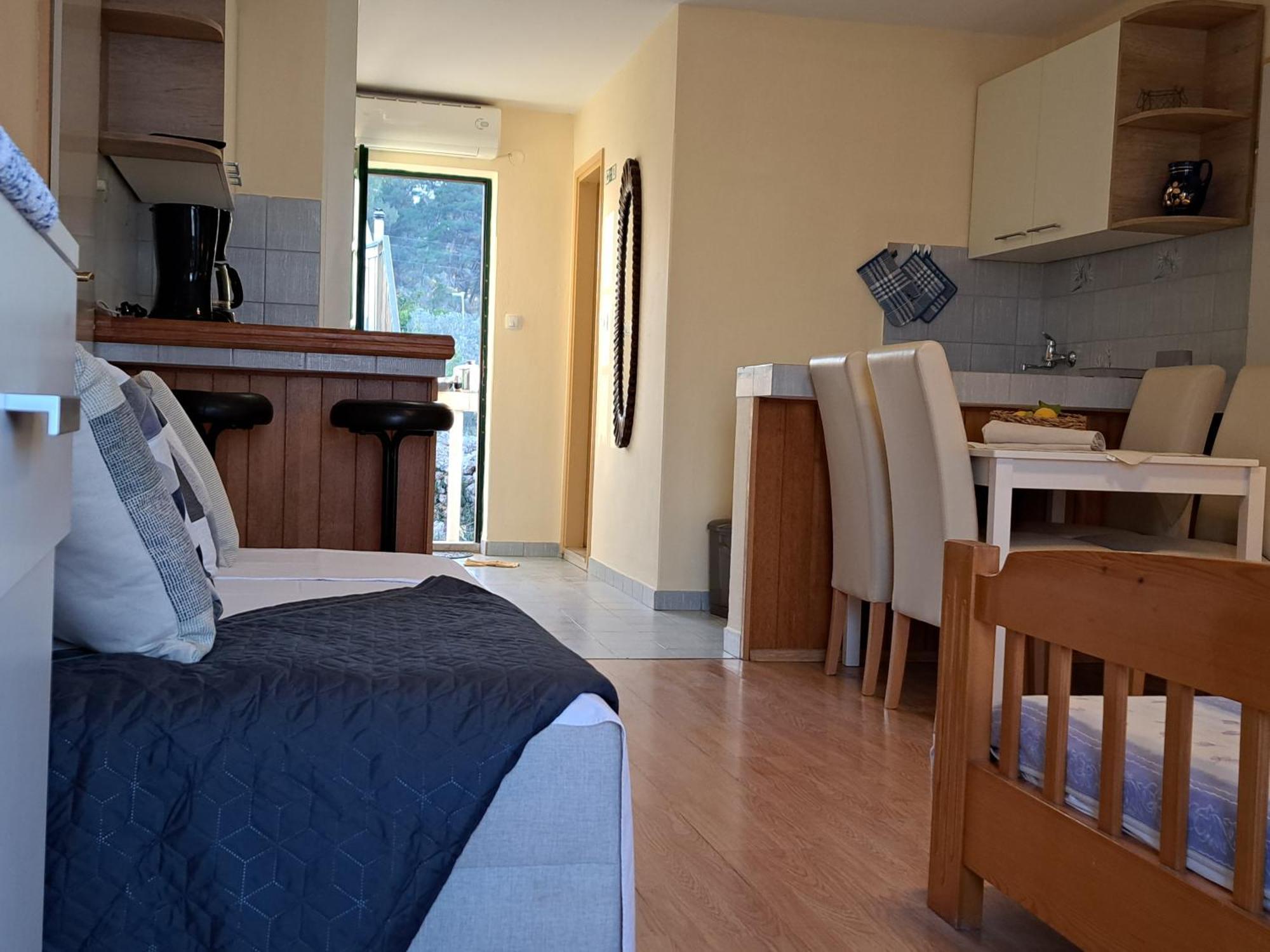 Apartments Ana By The Sea ルンバルダ エクステリア 写真